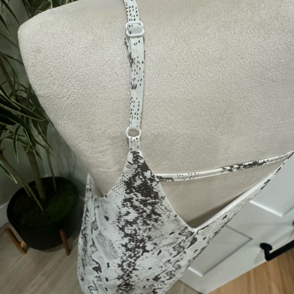 She & Sky Python dress - Picture 5 of 6